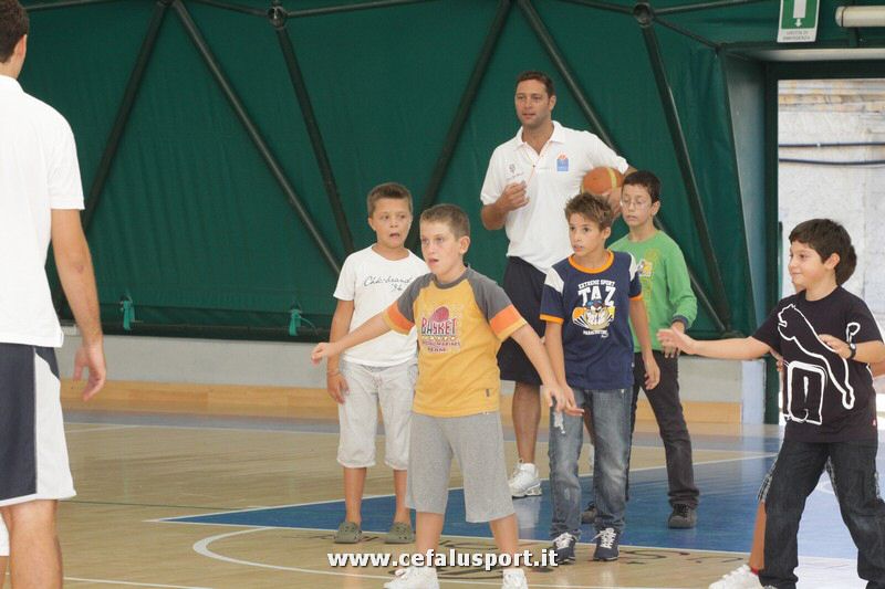 110924 basket 022_tn.jpg